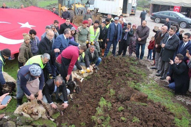 Şehit Ailelerinden Mehmetçiğe Destek G3