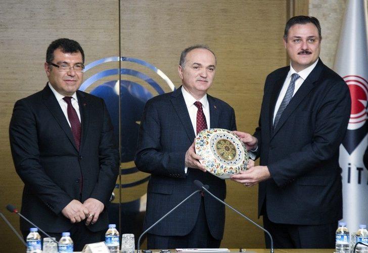 Tübitak’ta Devir Teslim G4