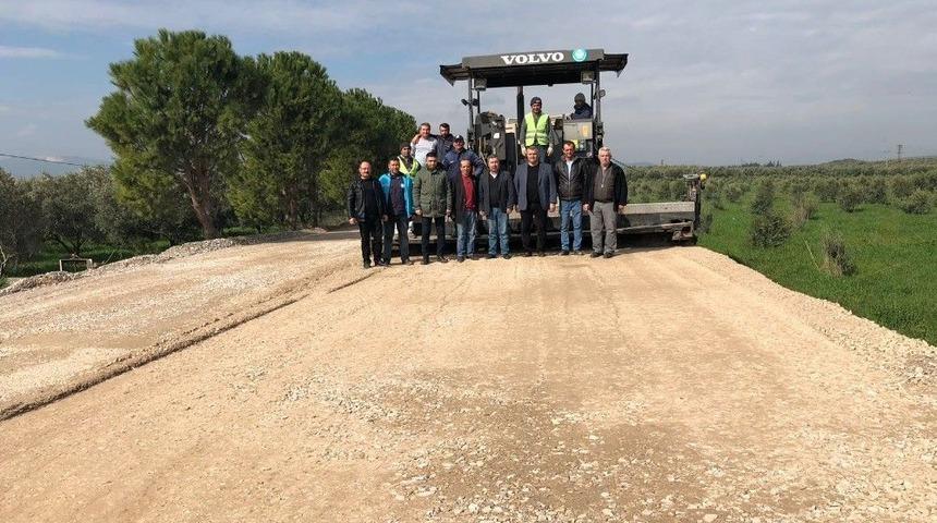 Manisa B&uuml;y&uuml;kşehir&rsquo;den İl&ccedil;elerde Asfalt &Ccedil;alışması