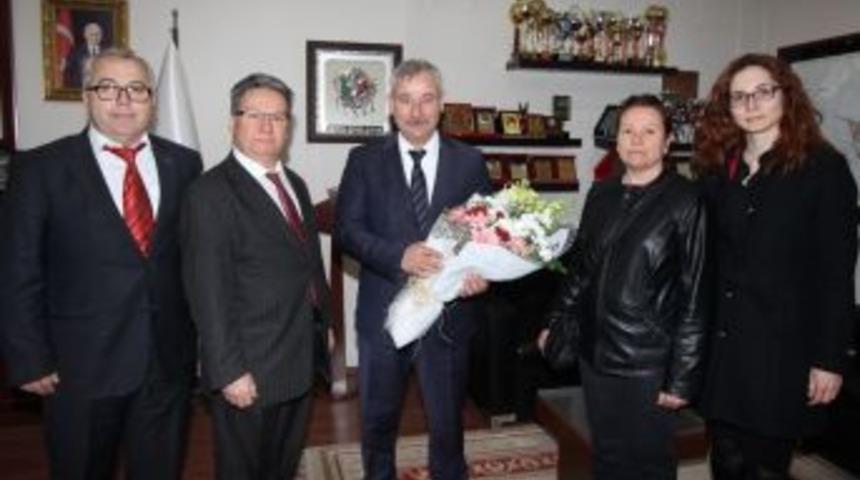 Başkan Yaralı, Saruhanlı Vergi Dairesi M&uuml;d&uuml;r&uuml; &Ccedil;etin&rsquo;i Ağırladı