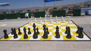 Altınyayla’da Açık Hava Satranç Parkı