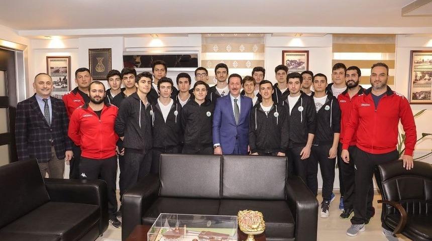 Şampiyonlardan Yeni Şampiyonluk S&ouml;z&uuml;