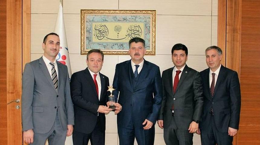 Ağrı Gen&ccedil;lik Merkezi Ocak Ayının En İyi Gen&ccedil;lik Merkezi Se&ccedil;ildi