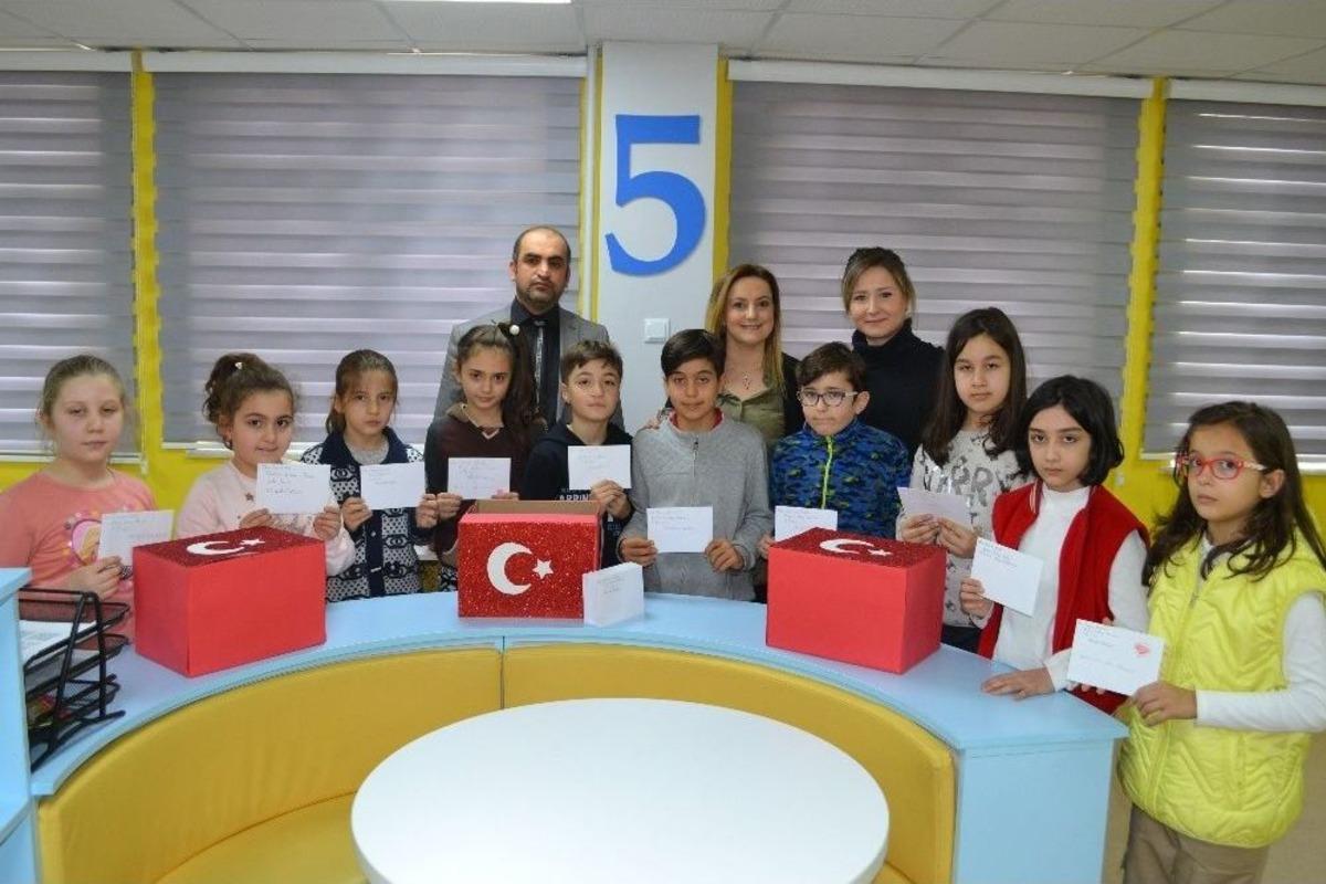 &Ouml;ğrencilerden Mehmet&ccedil;iklere Moral Mektubu