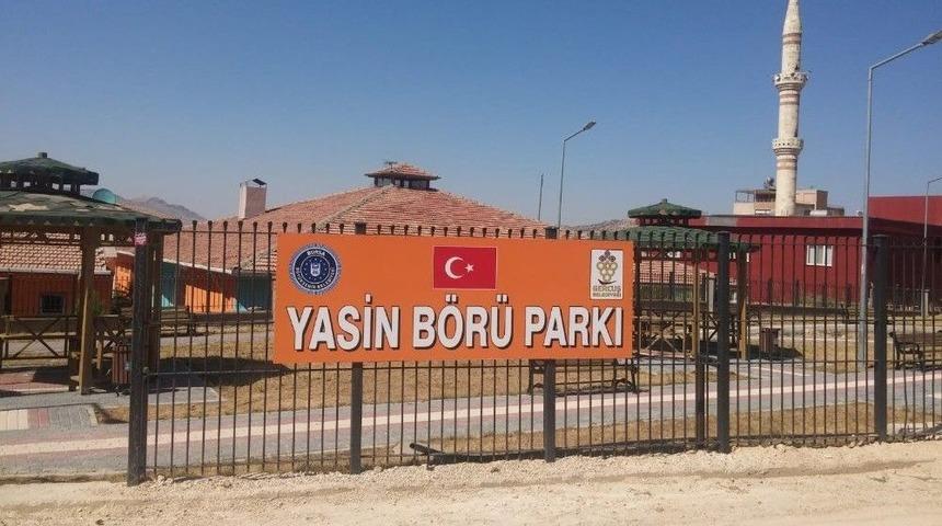 Gerc&uuml;ş&rsquo;te Yasin B&ouml;r&uuml; Parkı&rsquo;nın Tabelası Yenilendi