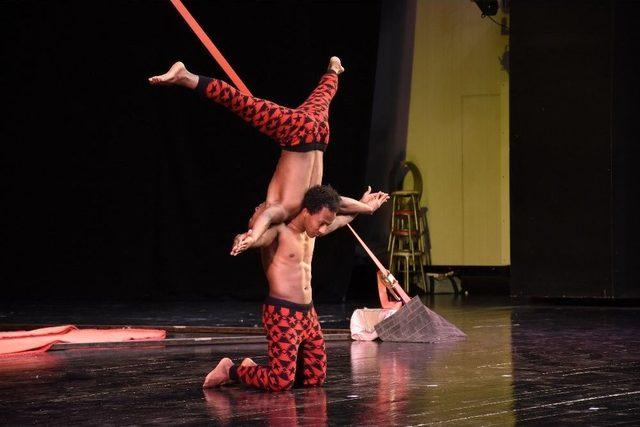 Bossphorus Sirki Bursalıları B&uuml;y&uuml;ledi 1