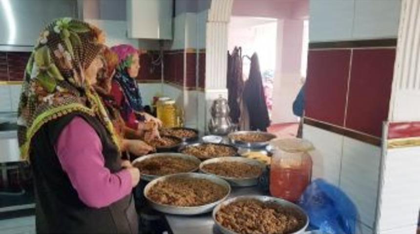 Cumhurbaşkanının Teşekk&uuml;r Ettiği Kadınlar, Mehmet&ccedil;iğe Yemek Yapma Yarışında