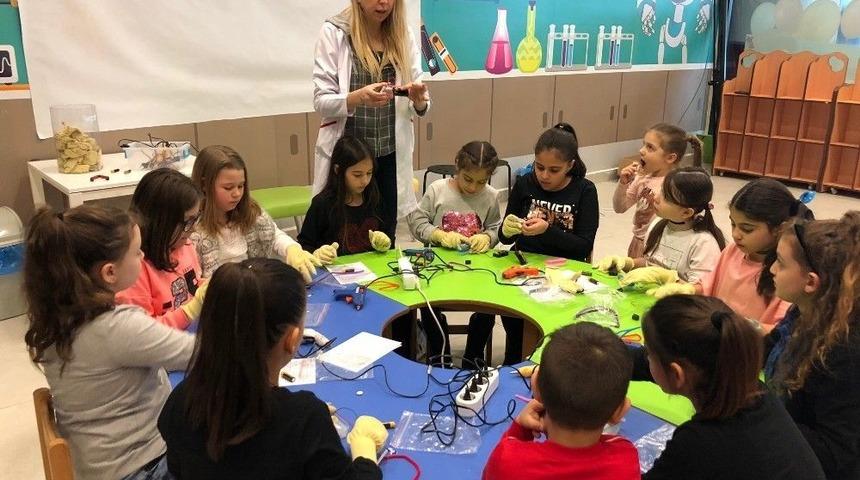 Btm&rsquo;de Bilimsel Doğum G&uuml;n&uuml; S&uuml;rprizi