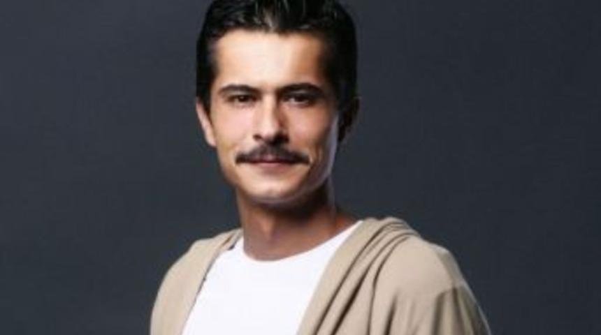 İsmail Hacıoğlu Mehmet&ccedil;ik K&ucirc;tulam&acirc;re Dizisi&rsquo;nde