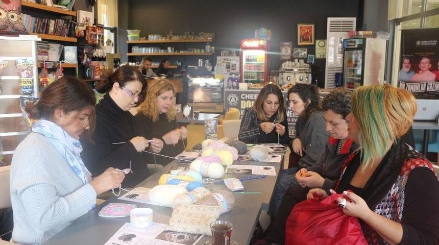 İlmekler Kimsesiz &Ccedil;ocuklar İ&ccedil;in Atılıyor