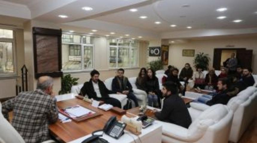 &Uuml;niversite &Ouml;ğrencilerinden Başkan Dişli&rsquo;ye Ziyaret