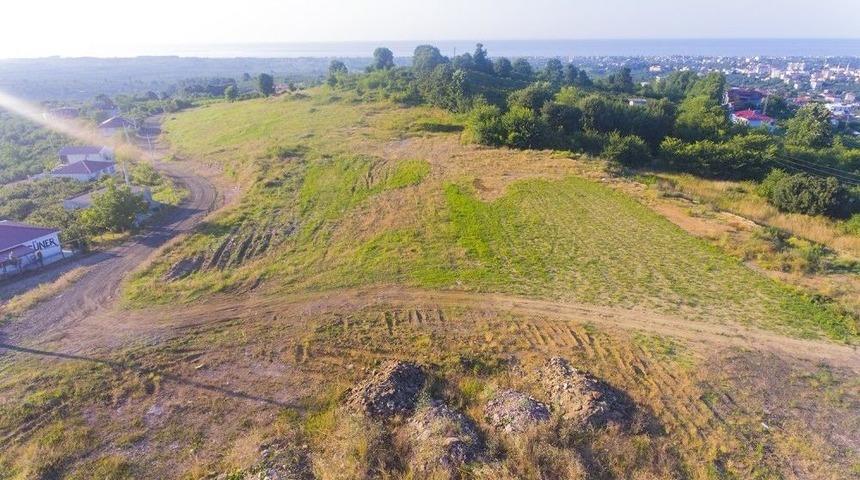 Başkan To&ccedil;oğlu Gen&ccedil;lere Futbol Sahası İ&ccedil;in M&uuml;jde Verdi
