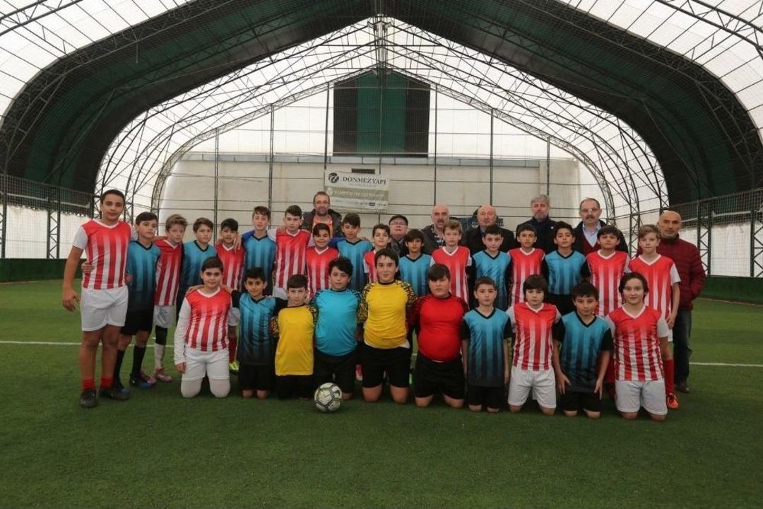 Mahalleler Arası Futbol Turnuvası Şampiyonu Yenig&uuml;n Oldu