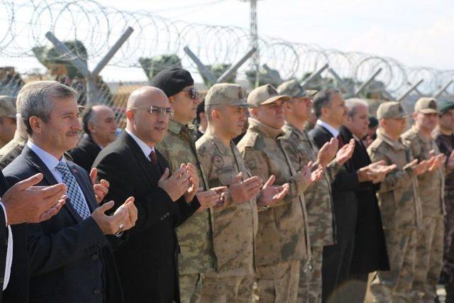 Başkan Tahmazoğlu, Mehmetçiği Yalnız Bırakmadı