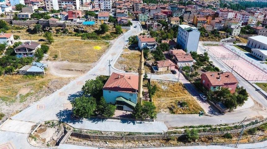 Develi Fenese Mahallesinde Parke &Ccedil;alışmaları Tamamlandı