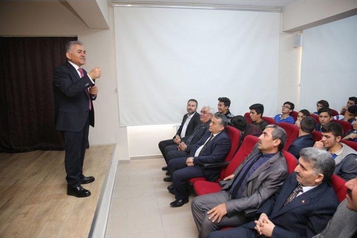 Başkan Büyükkılıç, Somuncu Baba İmam Hatip Lisesinde G5