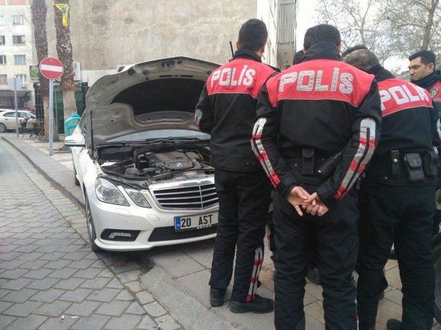 Kaçan Lüks Otomobil Polisi Alarma Geçirdi