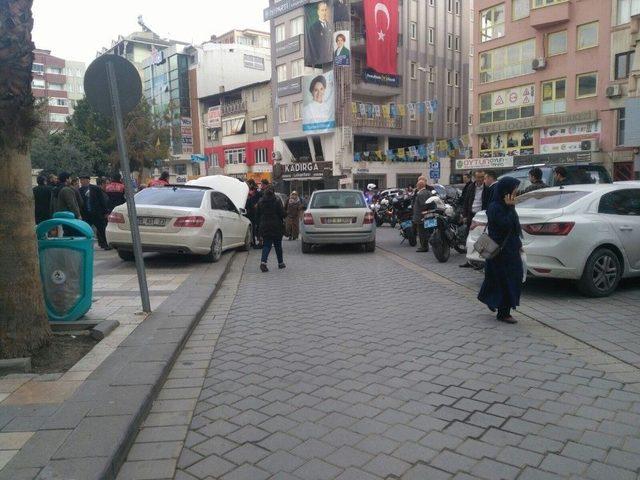 Kaçan Lüks Otomobil Polisi Alarma Geçirdi