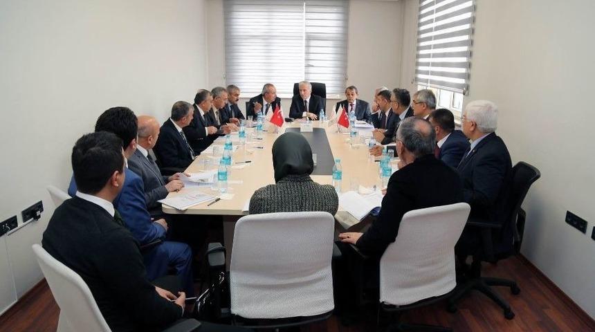 Vali Kamçı İncesu Osb’de Sanayicilerle Bir Araya Geldi