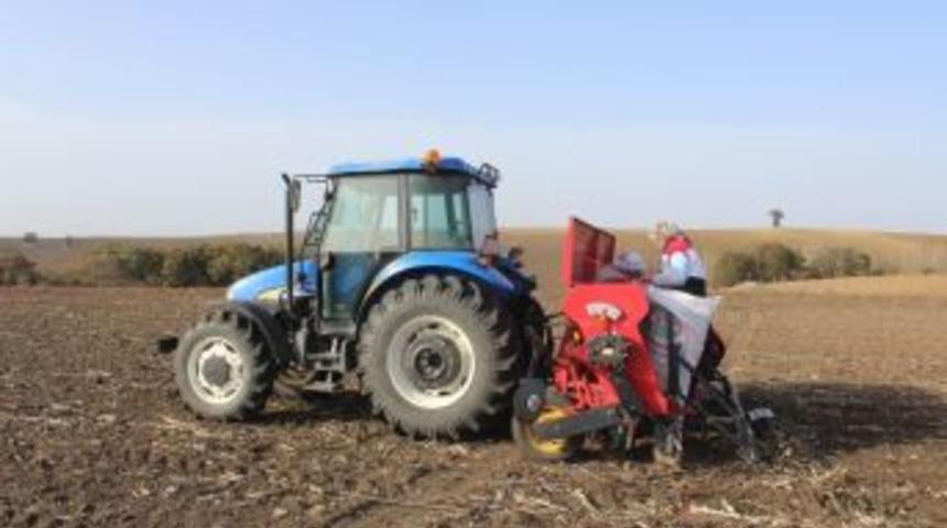 Kapaklı&rsquo;da 440 &Ccedil;ift&ccedil;iye 1 Milyon 138 Bin Tl Mazot Ve G&uuml;bre Desteği