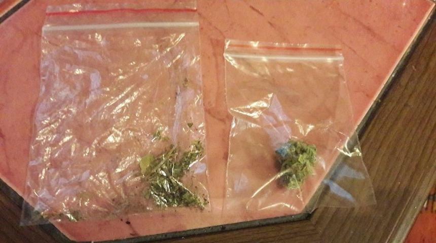 Uyuşturucuyla Yakalanan Gen&ccedil; G&ouml;zaltına Alındı