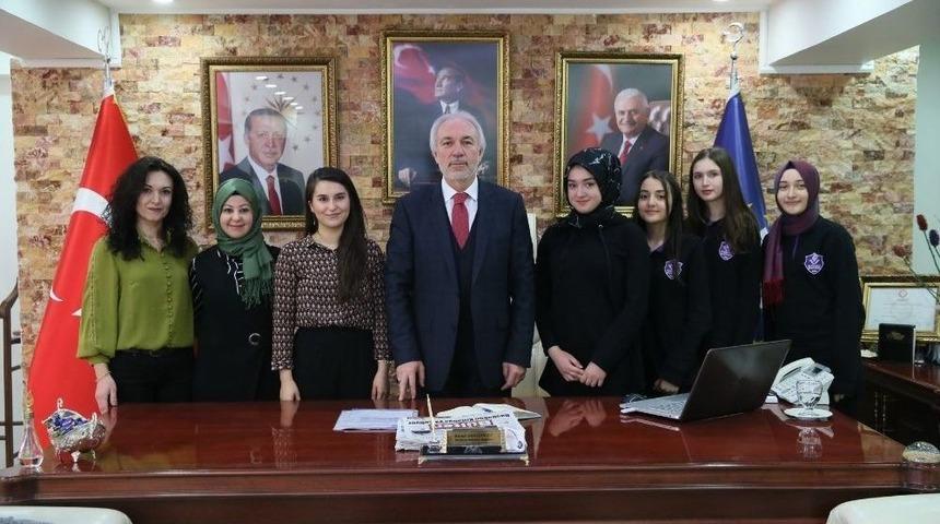 Başkan&rsquo;dan Kitap Okuma Projesine Destek