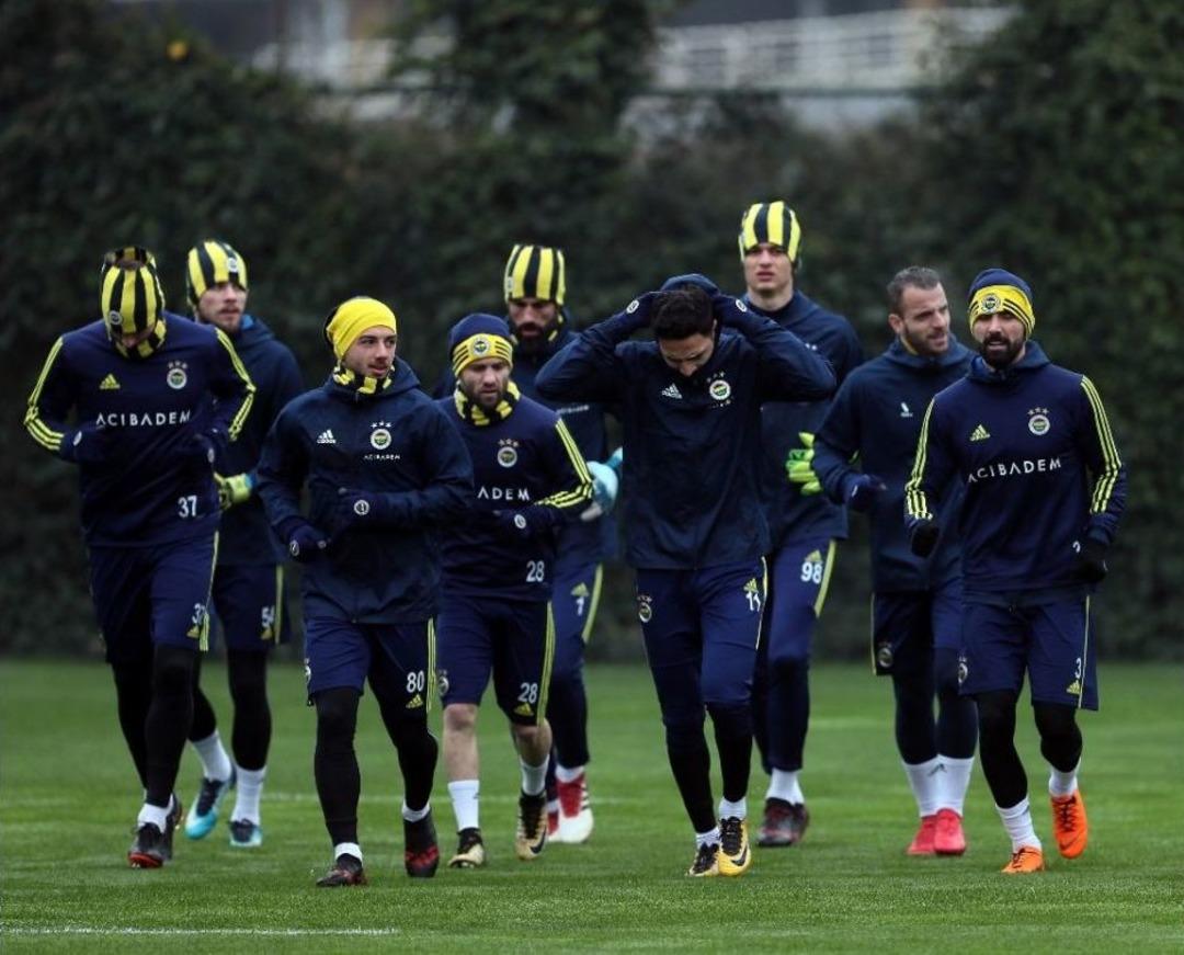 Fenerbah&ccedil;e Derbi Hazırlıklarına Başladı