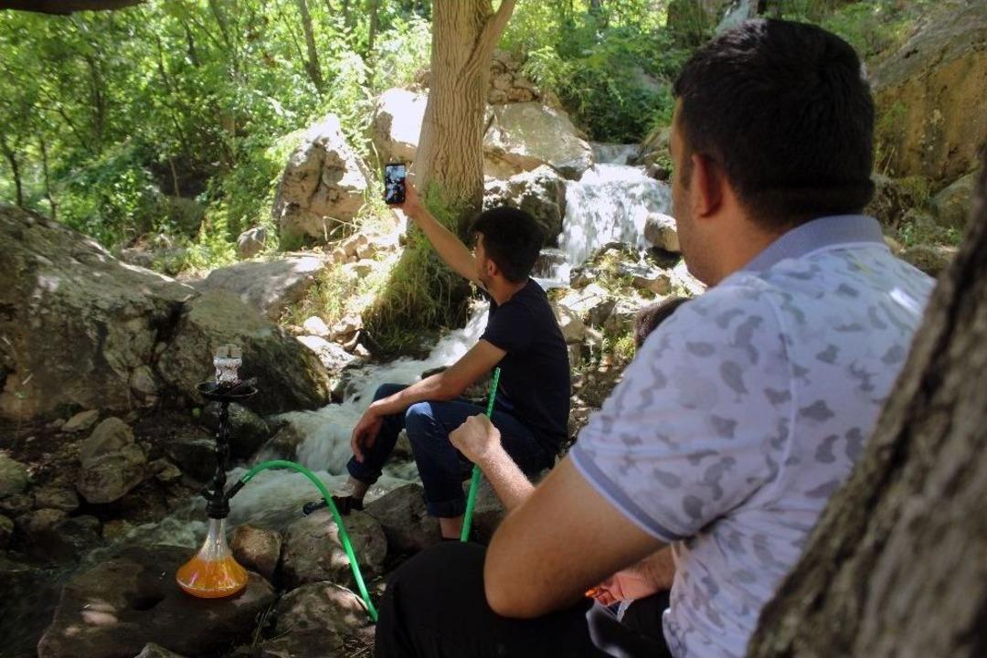 Ter&ouml;rden Temizlenen B&ouml;lgelerde Nargile Keyfi