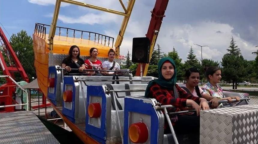 Çocuklar Yaz Dönemini Dolu Dolu Geçiriyor