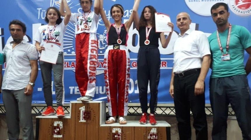 Tuncelili Kick Boksçulardan Türkiye Dereceleri