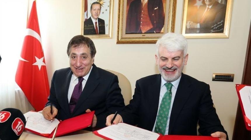 İneg&ouml;l&rsquo;de Eğitime Tam Destek