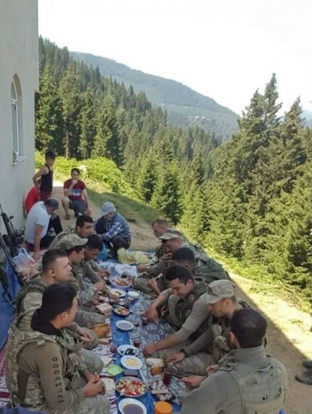 Süper Kobraları Duyan Pkk’lılar Telsiz İle Yalvardı: 