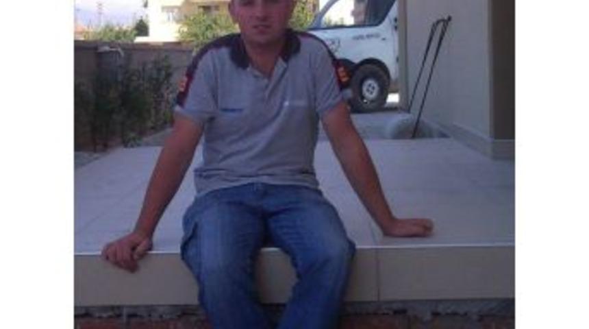 Direkten D&uuml;şen İş&ccedil;i Ağır Yaralandı