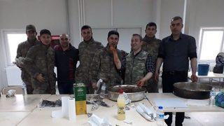 Sınırın Sıfır Noktasında Mehmetçiğe Çiğköfte