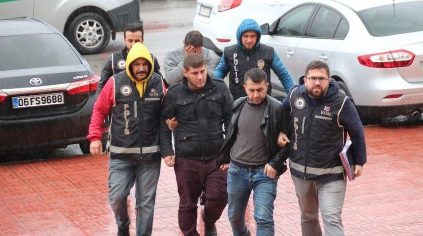 İnsan Ka&ccedil;ak&ccedil;ıları Tutuklandı