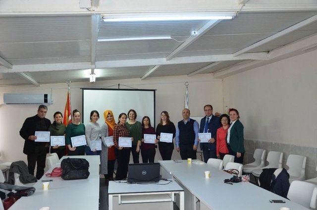 Kırklareli&rsquo;nde Anne S&uuml;t&uuml; Ve Emzirme Eğitimi 1