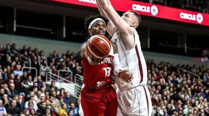 12 Dev Adam, Letonya&rsquo;ya Yenildi