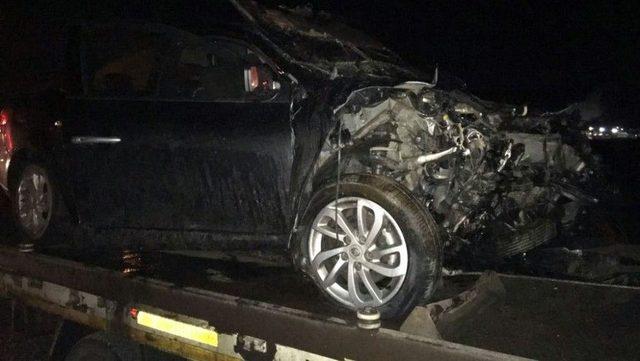 Alaşehir’de Otomobiller Kafa Kafaya Çarpıştı: 5 Yaralı