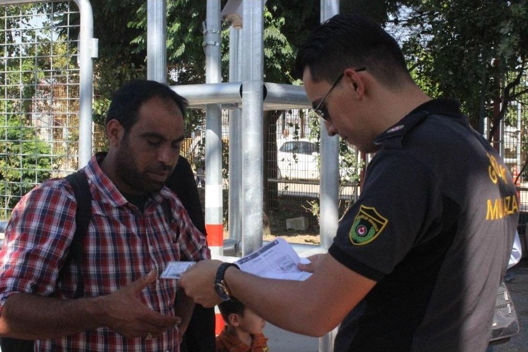 Ramazan Bayramını &Uuml;lkesinde Ge&ccedil;iren 34 Bin Suriyeli D&ouml;n&uuml;ş Yaptı