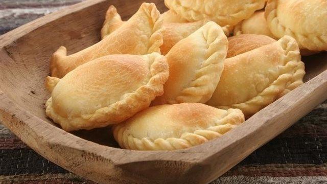 Peynirli ve Biberiyeli Börek