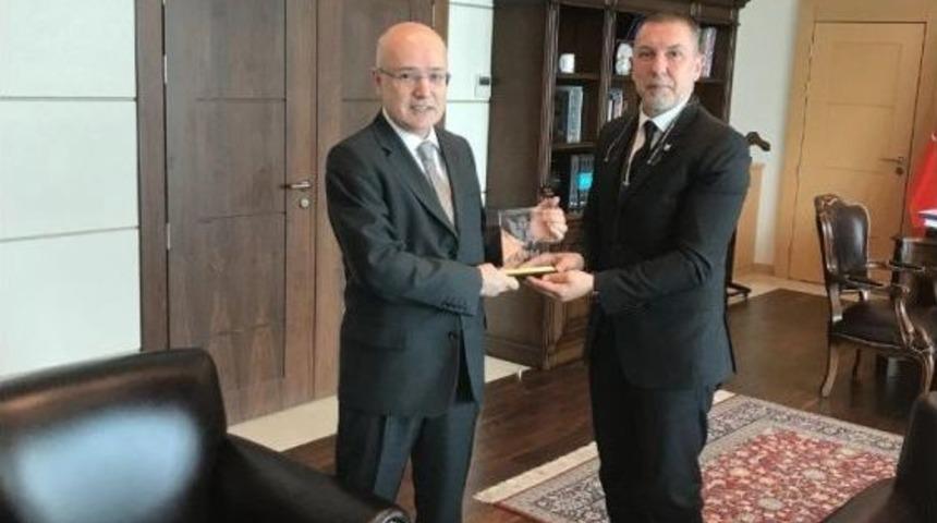 Kurucu Rektör Serhat Akpınar Moldova’da