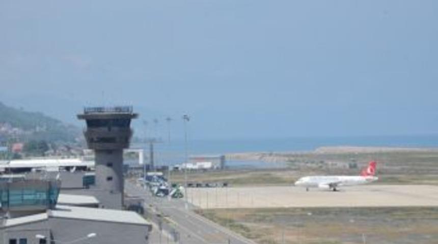 Ordu-giresun Havalimanı Aylık 100 Bin Yolcu Kapasitesini Zorluyor