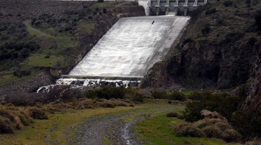 Gördes Ve Kutlu Aktaş Barajları Alarm Veriyor