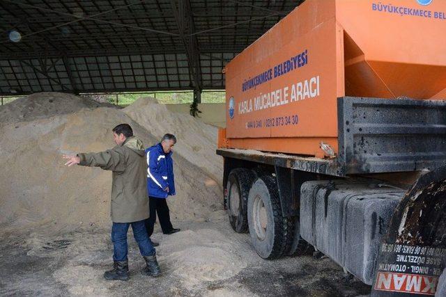 Büyükçekmece Belediyesi’nde Kar Alarmı