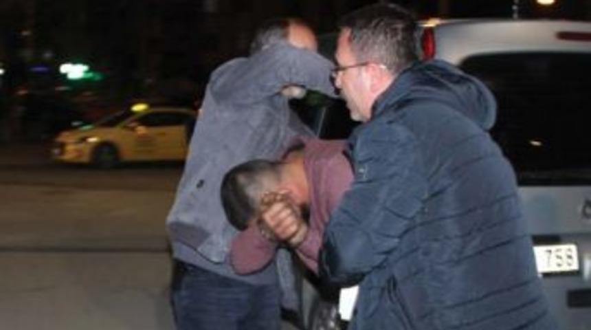 Vatandaşların Akaryakıt &Ccedil;alarken Yakaladığı Ş&uuml;pheli Tutuklandı