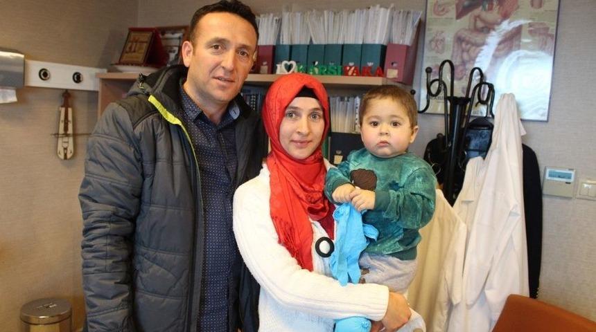 Nadir G&ouml;r&uuml;len Hastalıktan Babasının Karaciğeri İle Kurtuldu