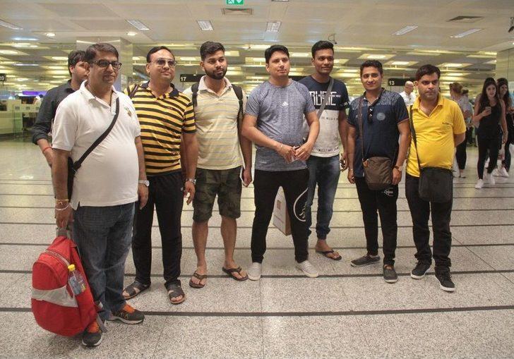 Hintli İş Adamının Tatile Gönderdiği 3 Bin 500 Çalışan, İstanbul’a Gelmeye Başladı G4