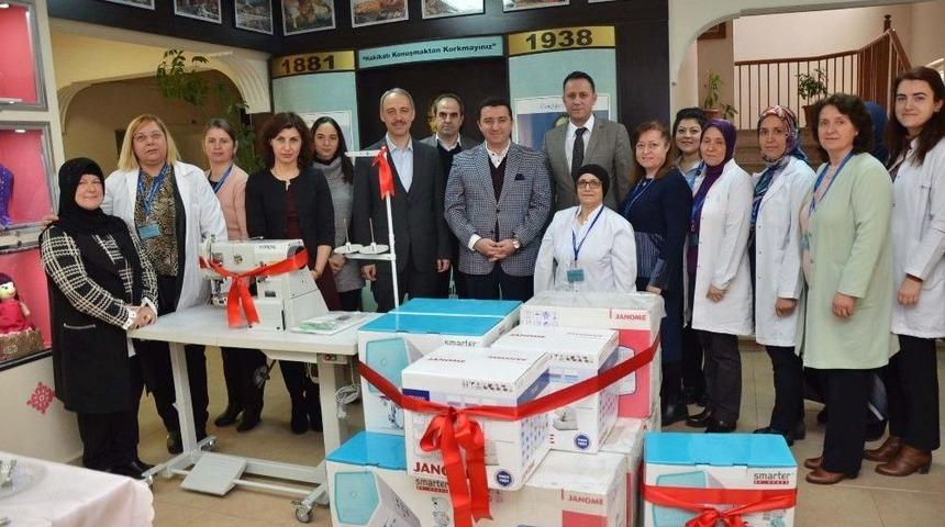 Boz&uuml;y&uuml;k Belediyesi&rsquo;nden Halk Eğitim Merkezi&rsquo;ne Ekipman Desteği