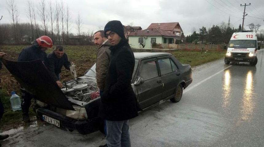 Seyir Halindeki Otomobil Alev Aldı