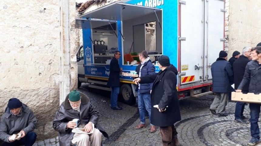 Beyşehir Belediyesinin Sosyal Hizmet Ve İkram Aracı Hizmette
